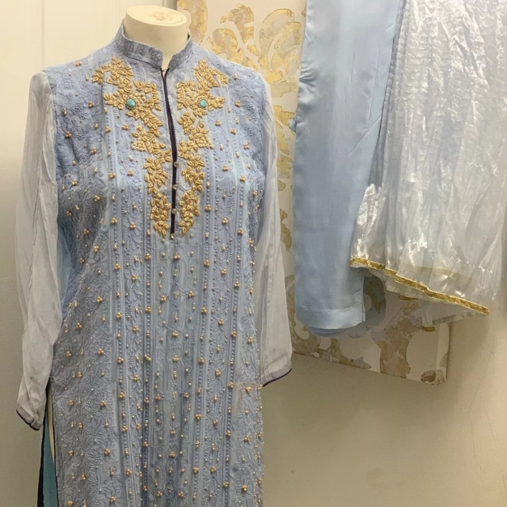Shalwar kameez/ dress
